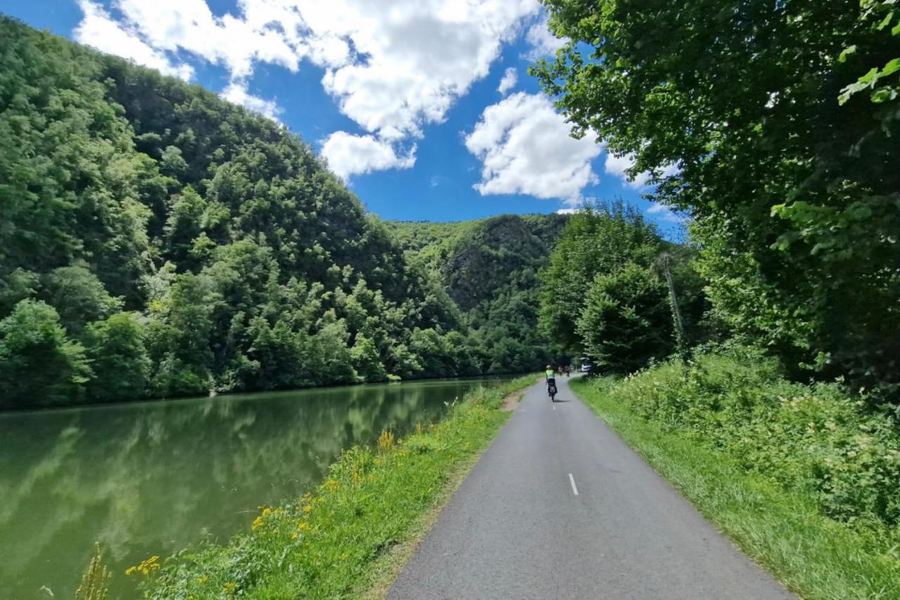 Gite Le Carmel Fumay Bagian luar foto